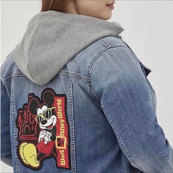 NWT DINEY LE JEAN JACKET WITH HOODIE - Picture 1 of 12